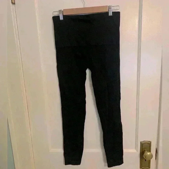 SPANX Look At Me Now seamless black leggings, Women’s size XL - Picture 5 of 9